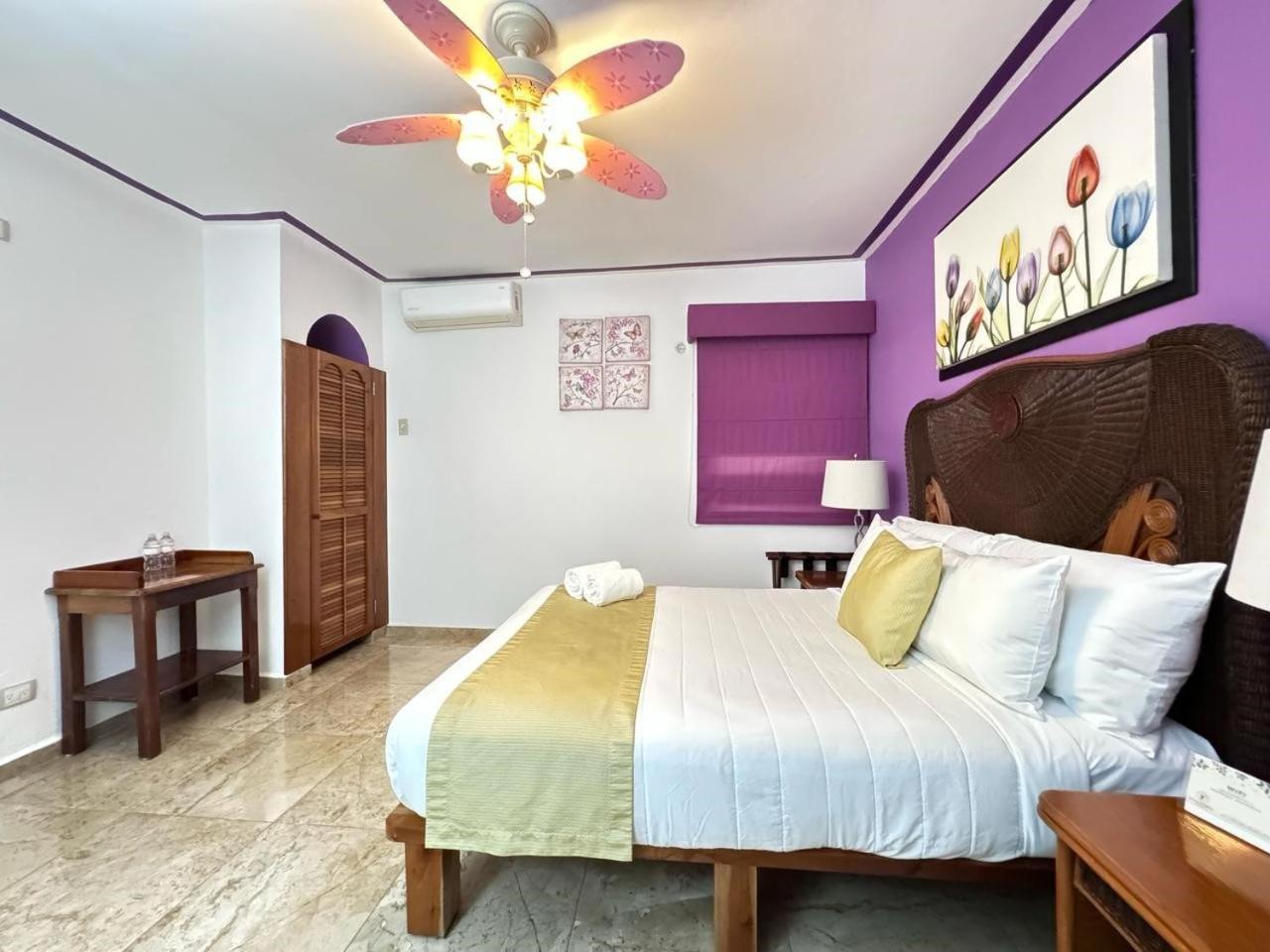 Hotel Casa Mallorca Cancún Eksteriør billede